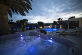 Extraordinary Playa Blanca Villa | 3 Bedrooms | Villa Naraku | Spacious Sun Terrace | Outdoor Pool, Hot Tub and BBQ | Playa Blanca